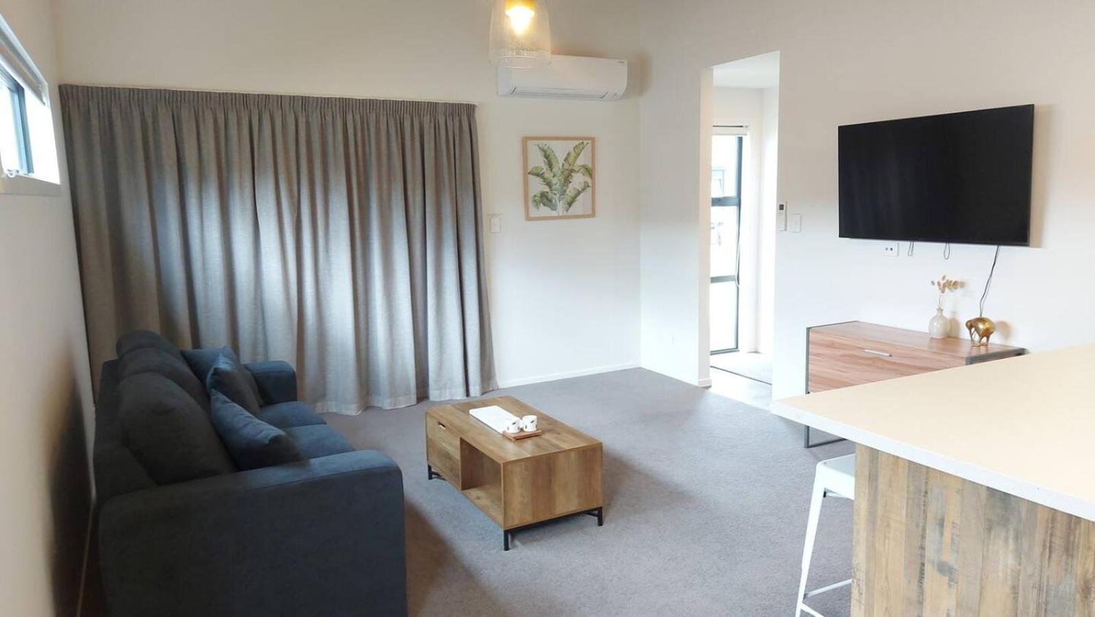 Sleek Suite By The Sand 1-Bedroom Dunedin Eksteriør bilde